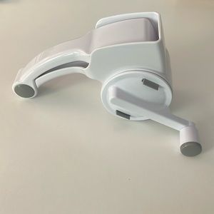 Pampered chef grater